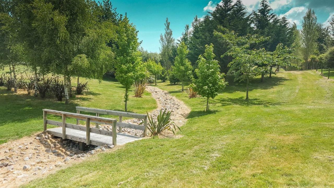 Hotel Mountviews Glamping- Retro Caravan Getaway Taupo Exteriér fotografie