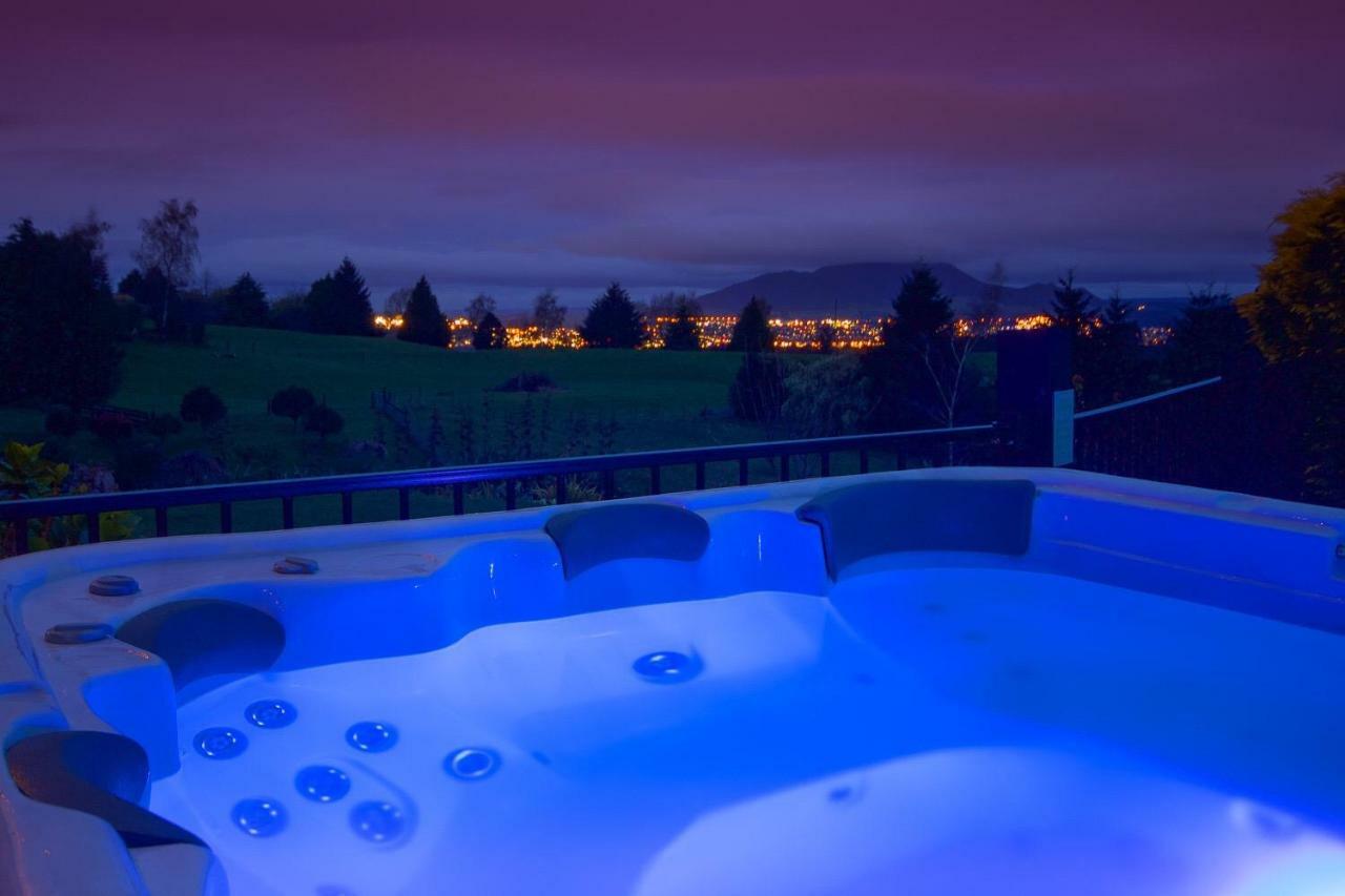 Hotel Mountviews Glamping- Retro Caravan Getaway Taupo Exteriér fotografie