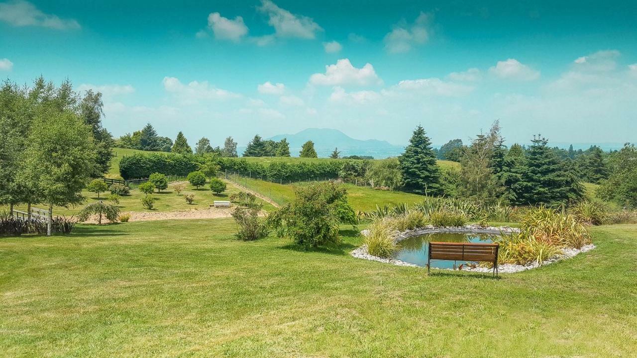 Hotel Mountviews Glamping- Retro Caravan Getaway Taupo Exteriér fotografie